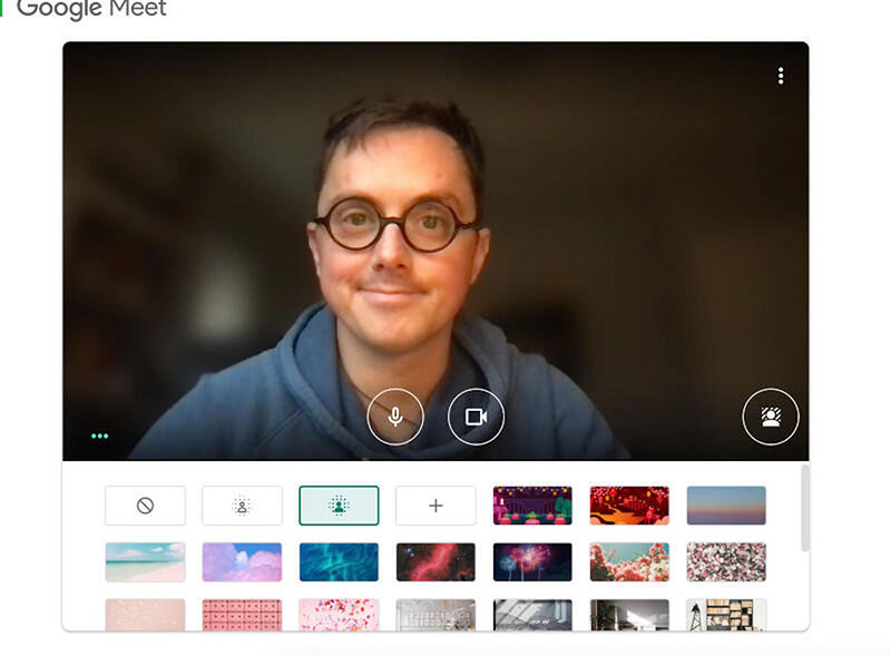 چگونه بک گراند خود در هنگام یک تماس تصویری جدید در Google Meet را مات کنیم؟